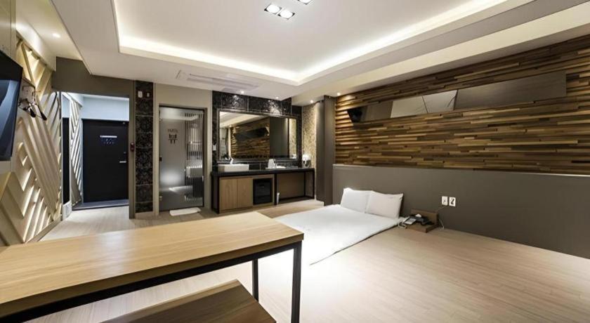 Pohang Hotel View Exterior photo